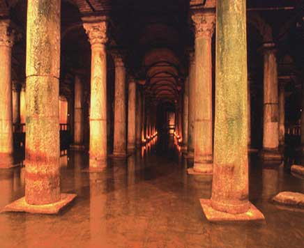 Yerebatan-Cistern01